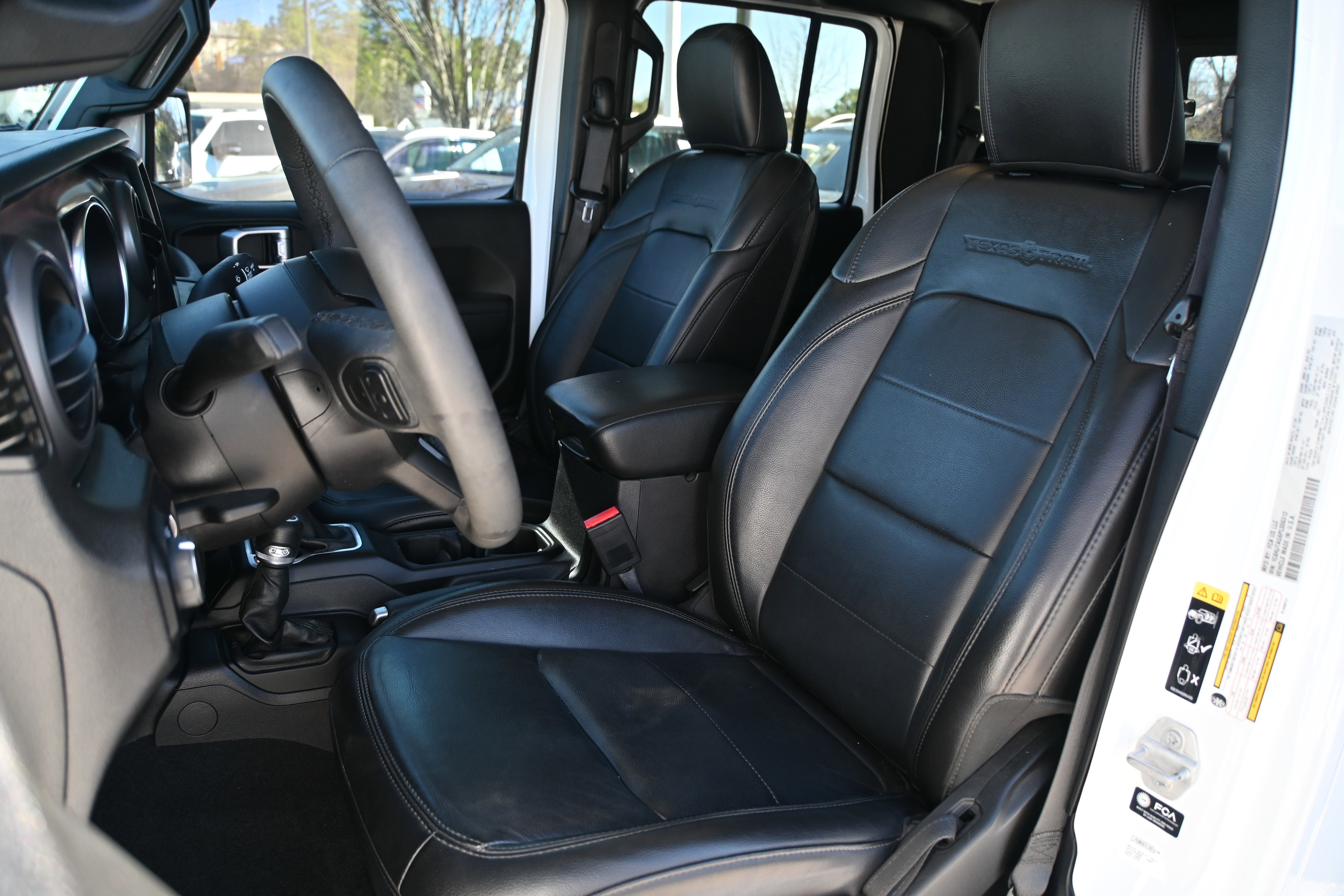 Used 2023 Jeep Gladiator Sport image 7