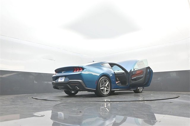 New 2026 Ford Mustang Coupe image 41