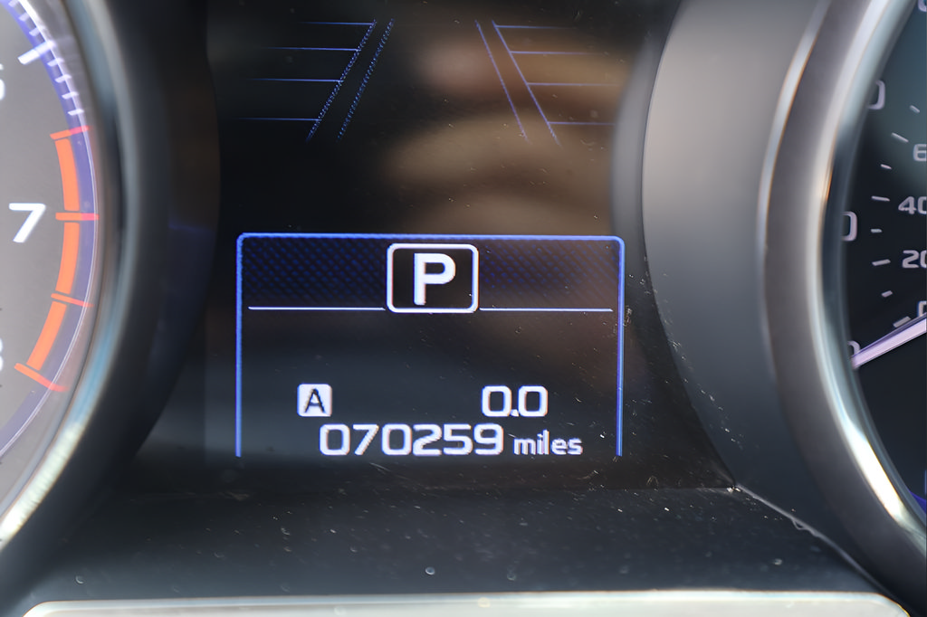 Used 2016 Subaru Outback 3.6R Limited AWD/4WD image 9
