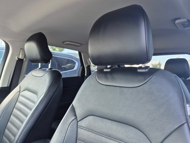 Used 2017 Ford Edge SEL w/ Equipment Group 201A AWD/4WD image 5