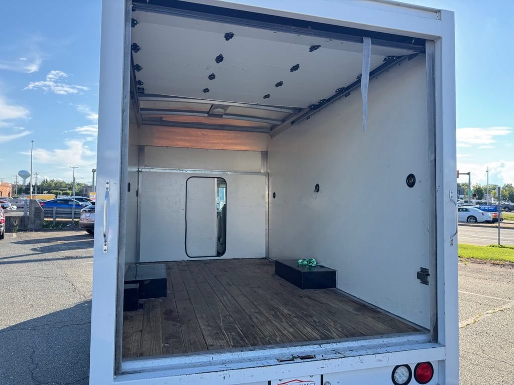 Used 2019 Ford E-350 and Econoline 350 Super Duty w/ Power Windows & Locks Group RWD image 9
