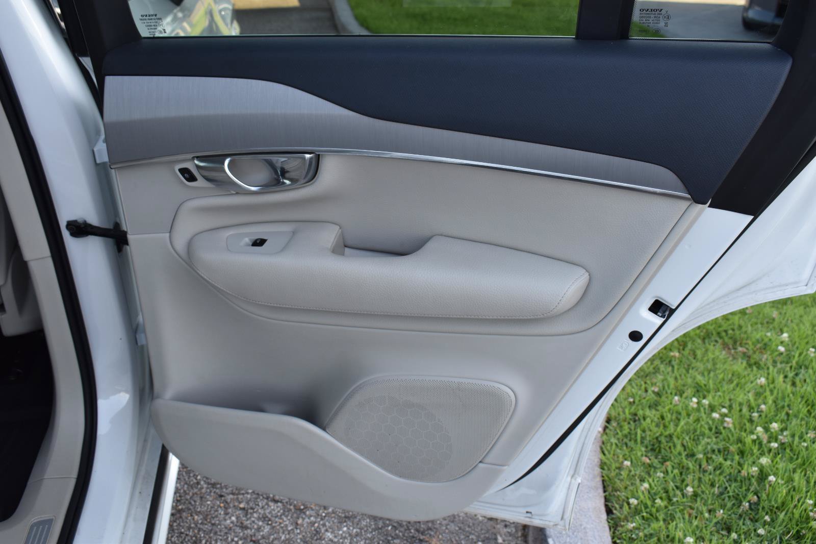 Used 2021 Volvo XC90 T5 Momentum w/ Protection Package Premier FWD image 58