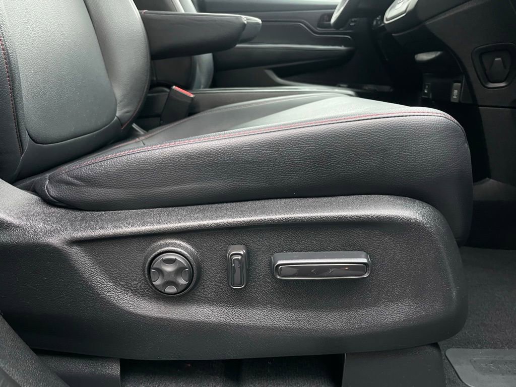 Certified 2023 Honda Odyssey Sport image 30
