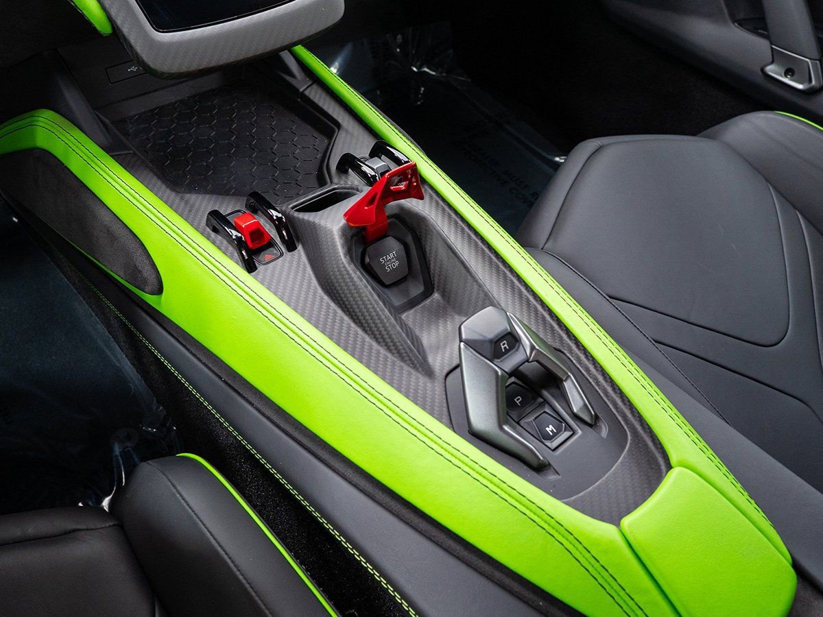 Used 2024 Lamborghini Revuelto image 21