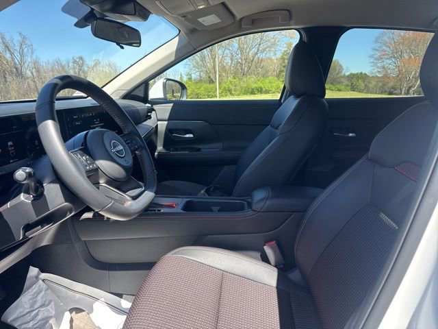 Used 2025 Nissan Kicks SR image 15