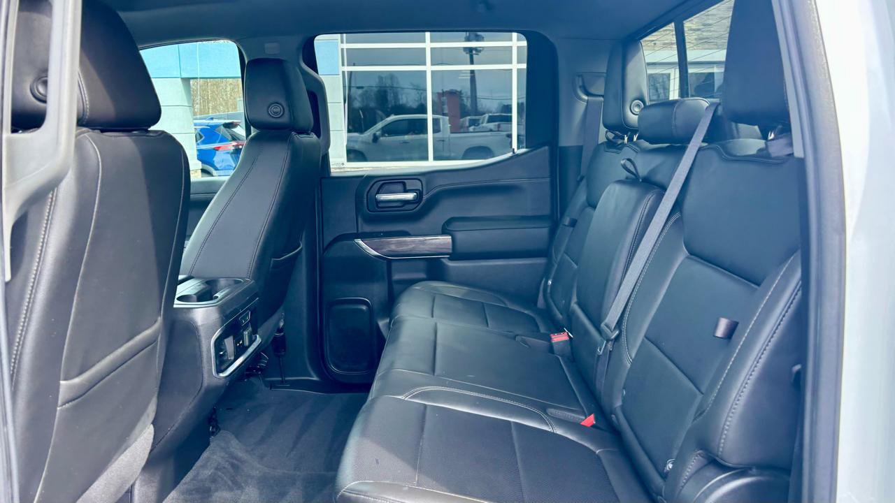 Used 2020 Chevrolet Silverado 1500 LTZ w/ LTZ Convenience Package AWD/4WD image 16