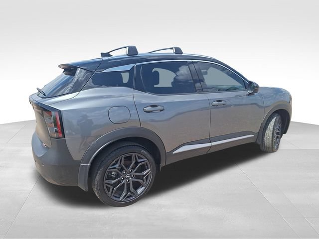 Certified 2025 Nissan Kicks SR FWD image 8