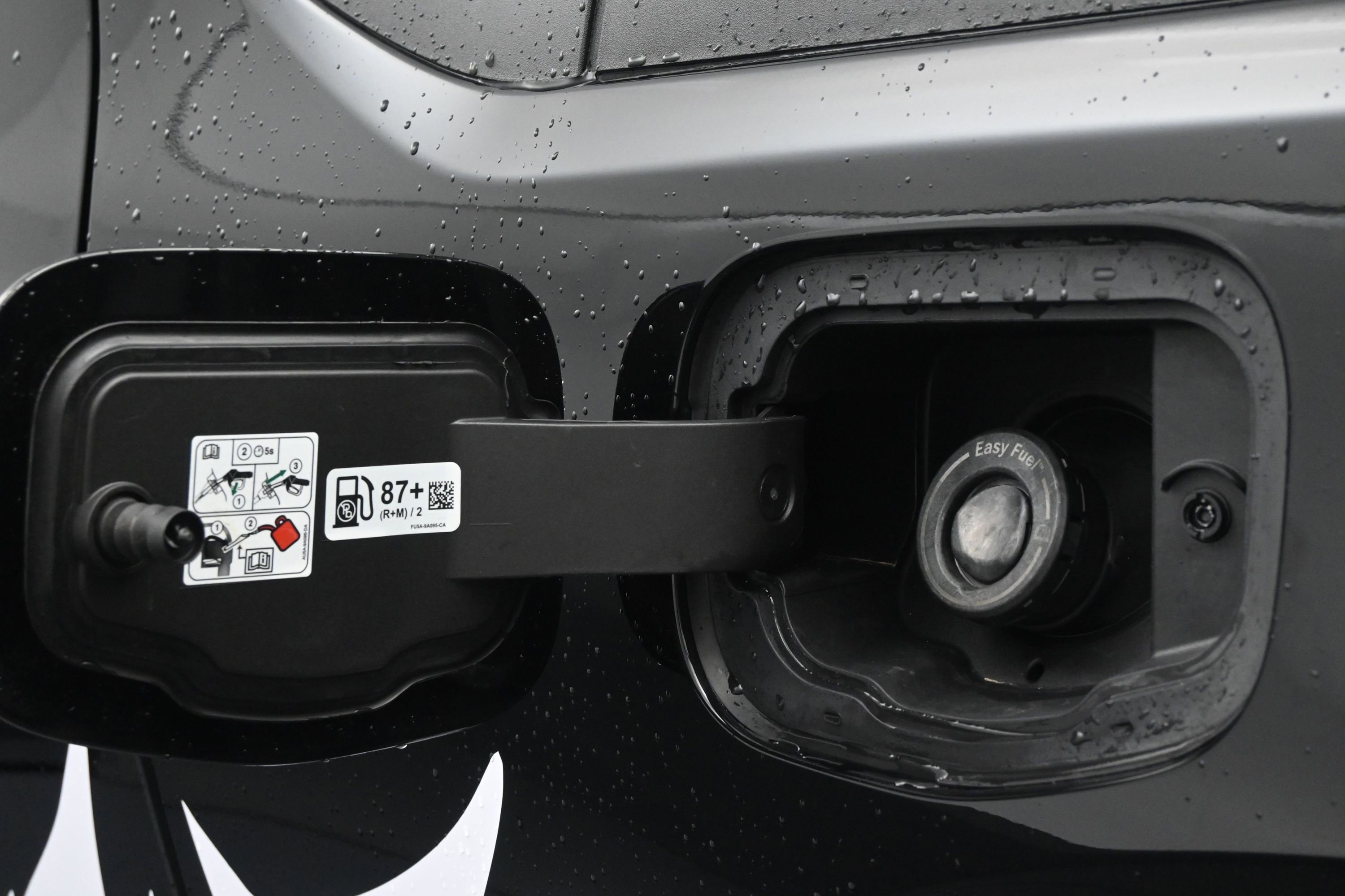 Used 2025 Ford Maverick Lobo AWD/4WD image 11