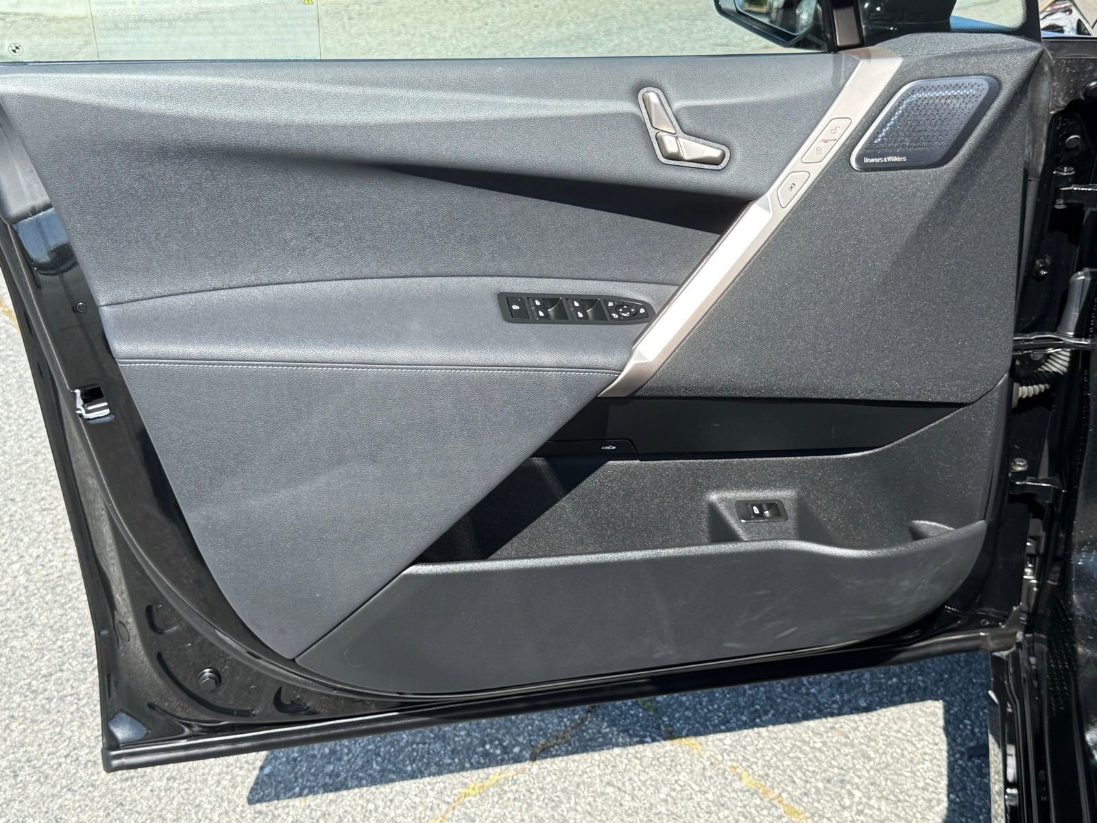 Used 2026 BMW iX xDrive60 image 19