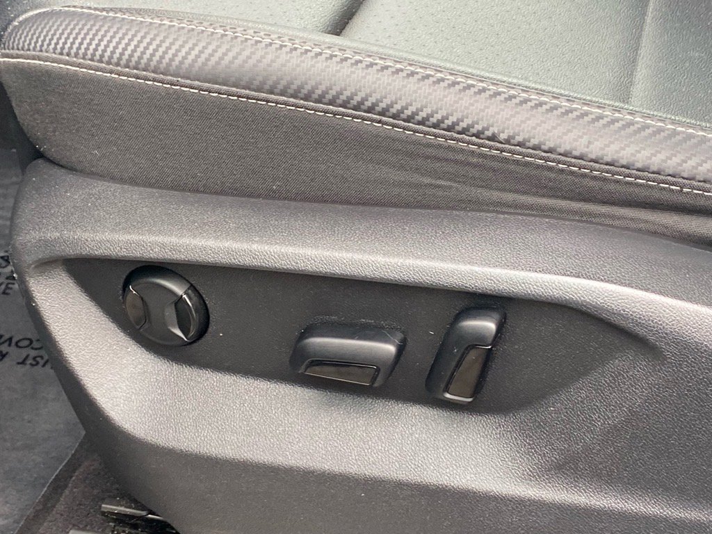 Certified 2022 Volkswagen Atlas Cross Sport SE w/ Panoramic Sunroof Package image 15