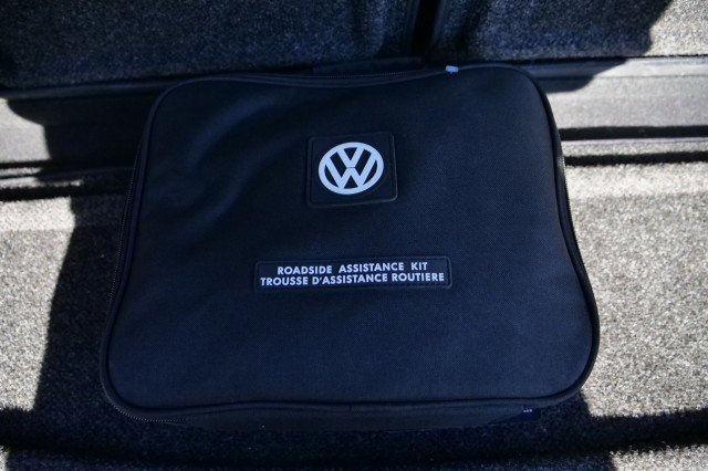 Used 2020 Volkswagen Tiguan S image 31