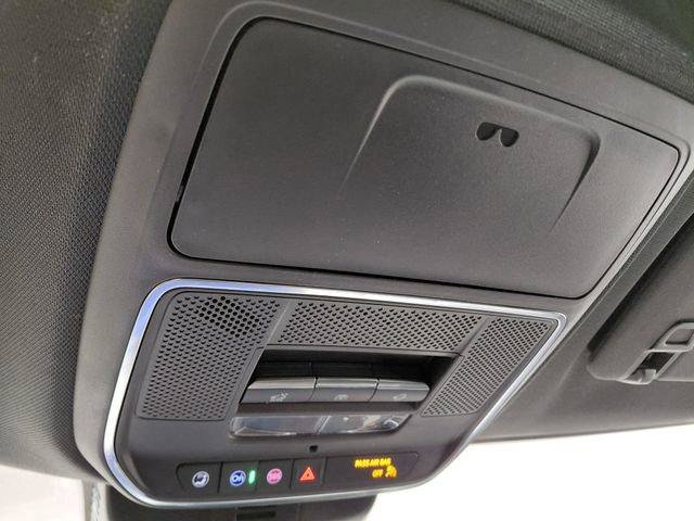 Used 2025 Buick Enclave Avenir AWD/4WD image 62