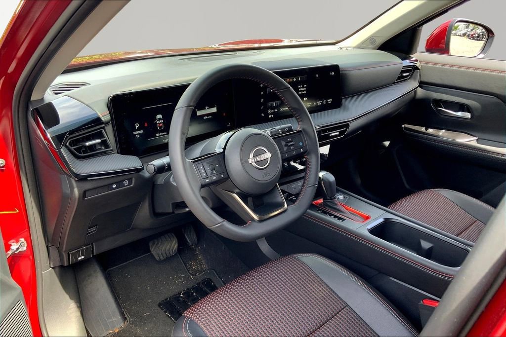 Used 2025 Nissan Kicks SR image 12