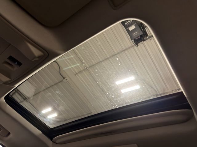 Used 2015 GMC Yukon Denali w/ Touring Package image 3