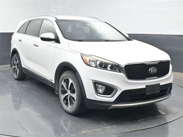 Used 2016 Kia Sorento EX image 1