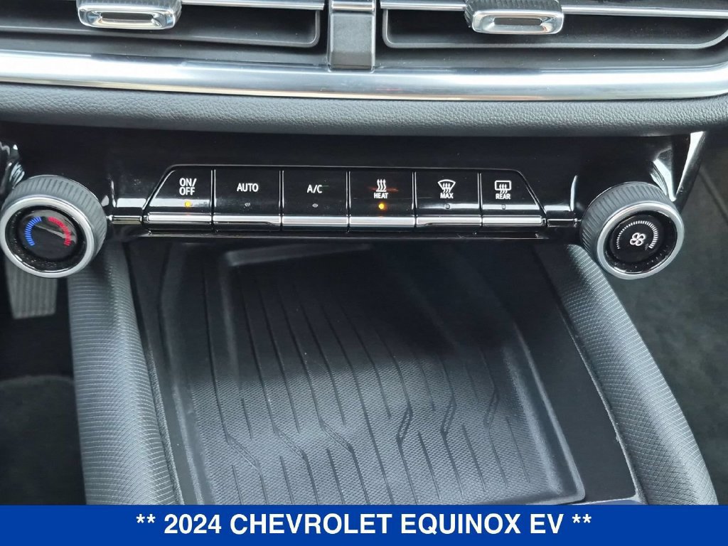 Used 2024 Chevrolet Equinox EV LT AWD/4WD image 26