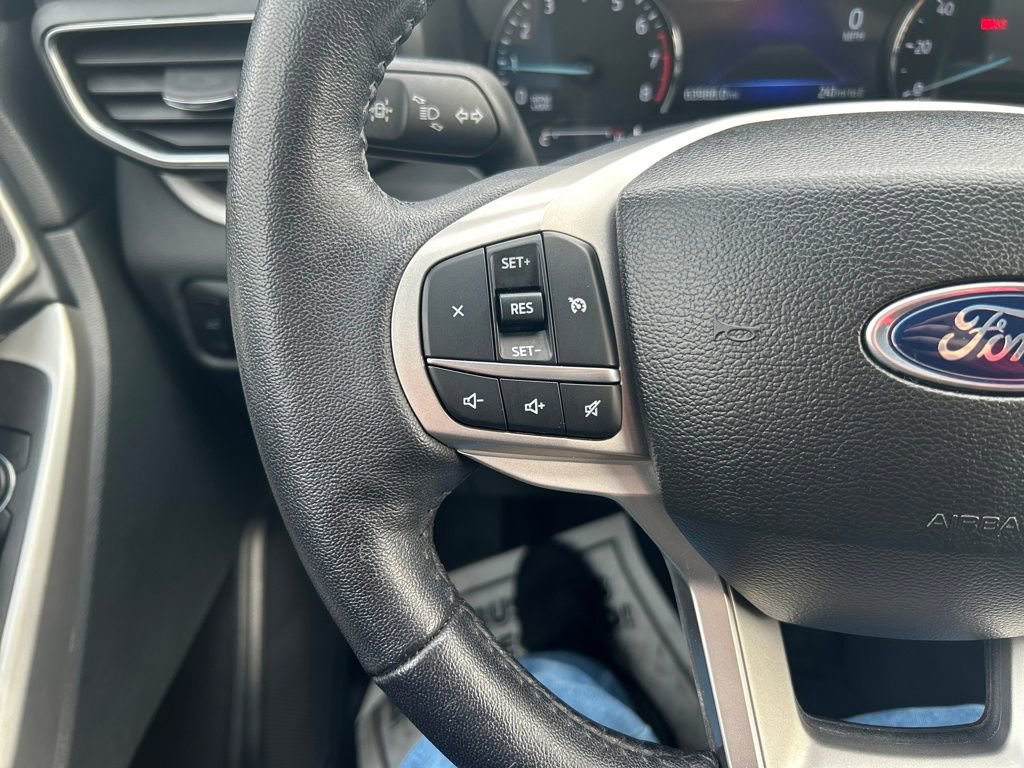 Used 2023 Ford Explorer XLT w/ Equipment Group 202A image 25