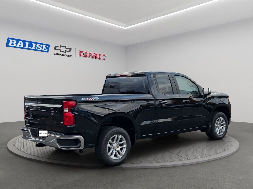 New 2026 Chevrolet Silverado 1500 LT image 3