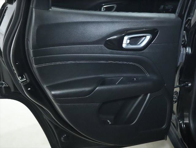 Certified 2022 Jeep Compass Altitude image 13