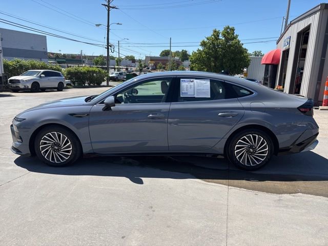 Used 2024 Hyundai Sonata Limited FWD image 4