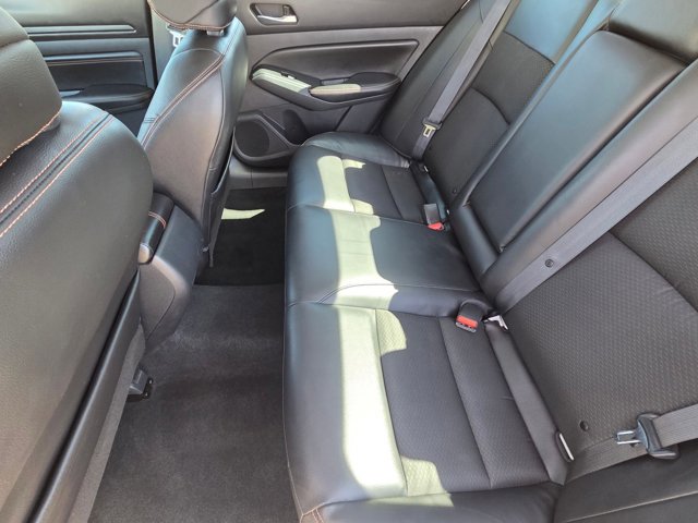 Used 2021 Nissan Altima 2.5 SR image 17