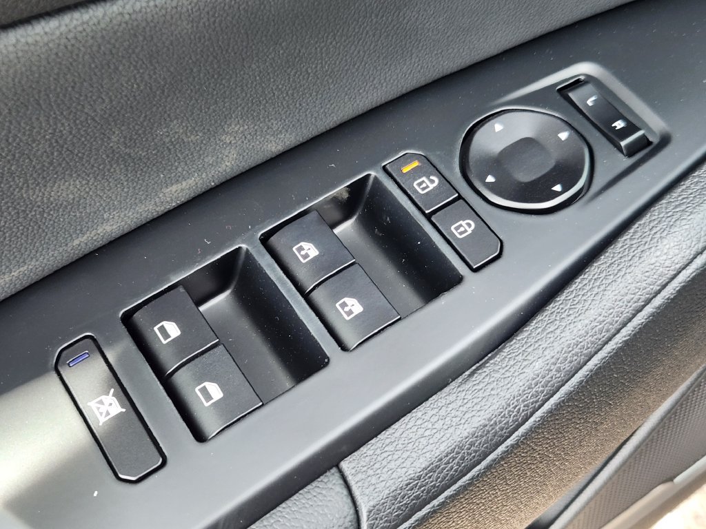 New 2026 Kia Sportage EX AWD/4WD image 9