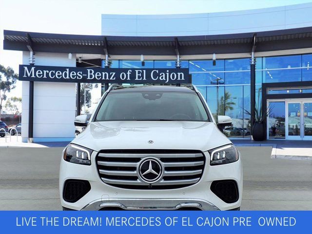 Used 2024 Mercedes-Benz GLS 450 4MATIC image 2