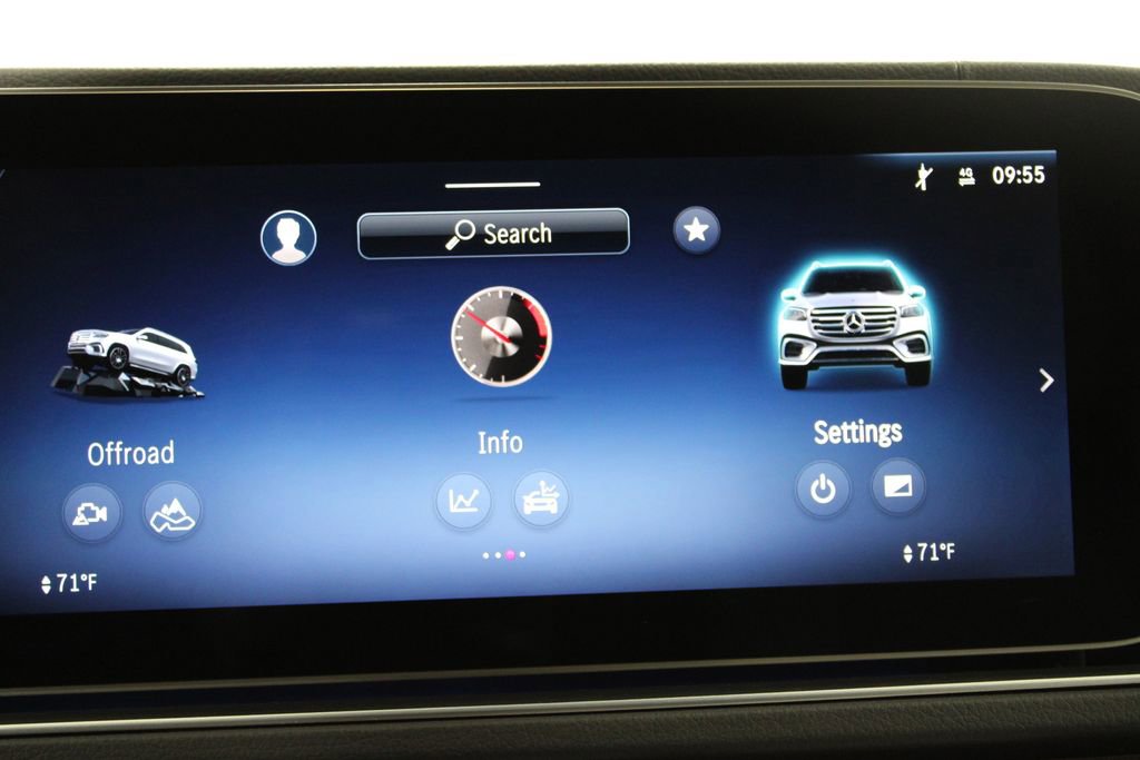 Used 2025 Mercedes-Benz GLS 450 4MATIC image 45