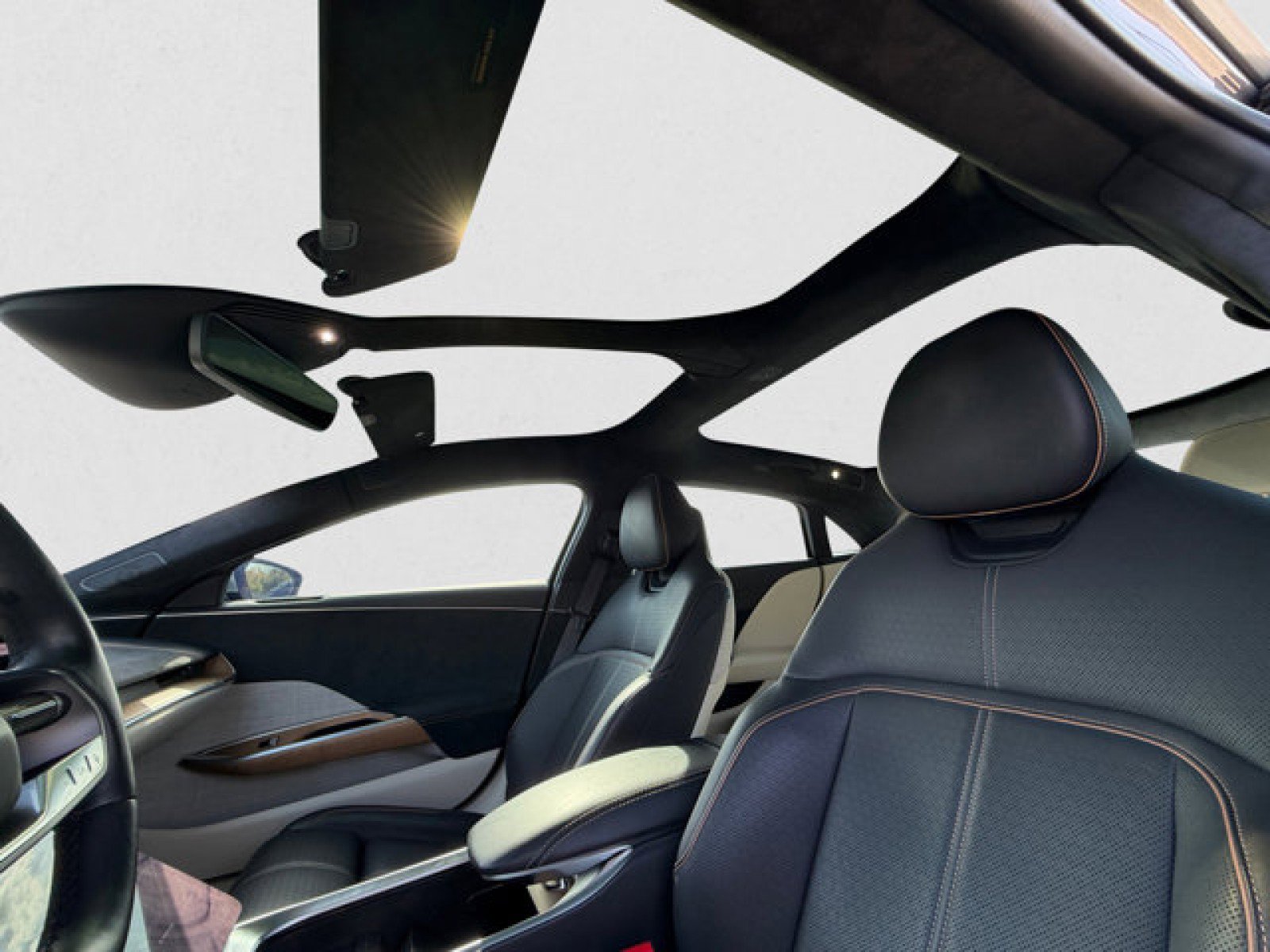 Used 2023 Lucid Air Grand Touring image 13