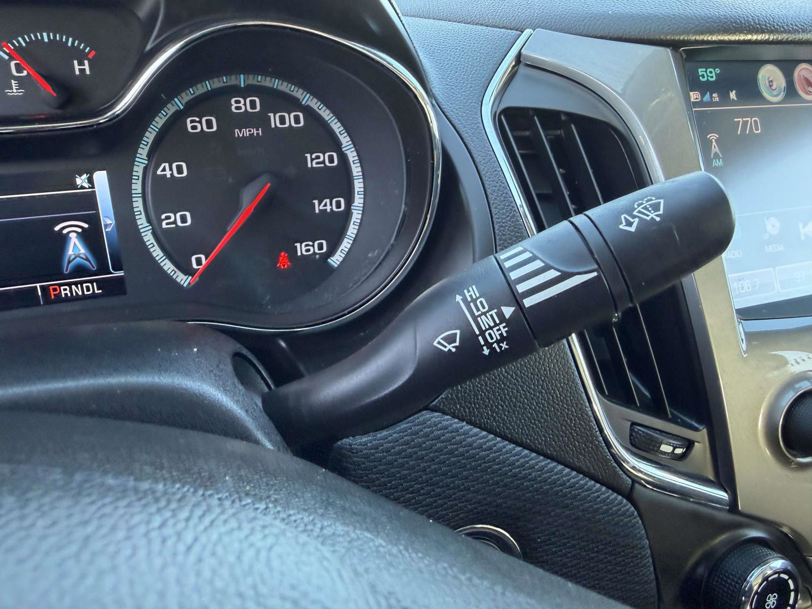 Used 2018 Chevrolet Cruze LT w/ Sun And Sound Package FWD image 30