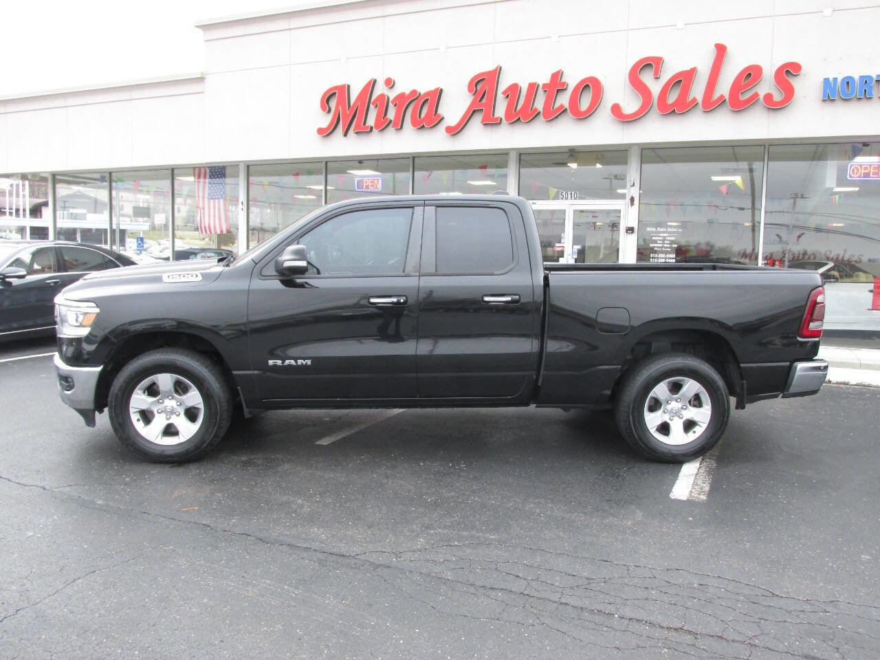 Used 2019 RAM 1500 Big Horn image 2