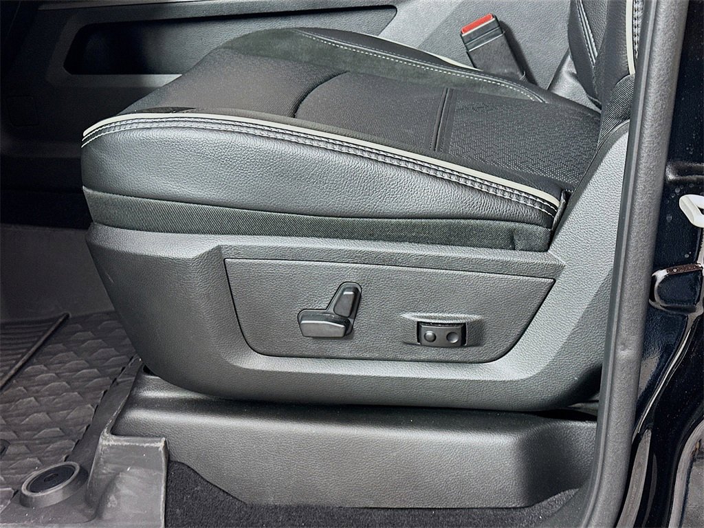 Used 2024 RAM 3500 Laramie w/ Sport Appearance Package image 22