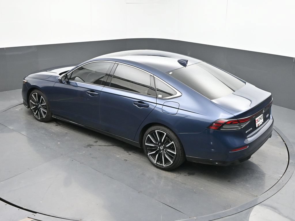 Used 2025 Honda Accord Touring image 18