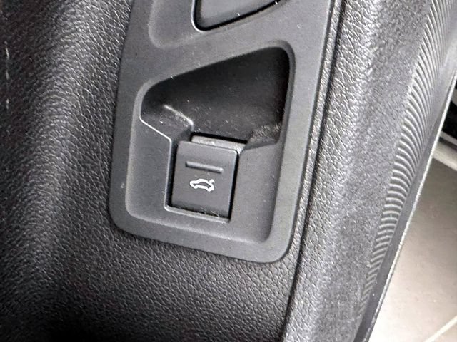 Used 2023 Audi Q3 2.0T Premium w/ Convenience Package AWD/4WD image 21