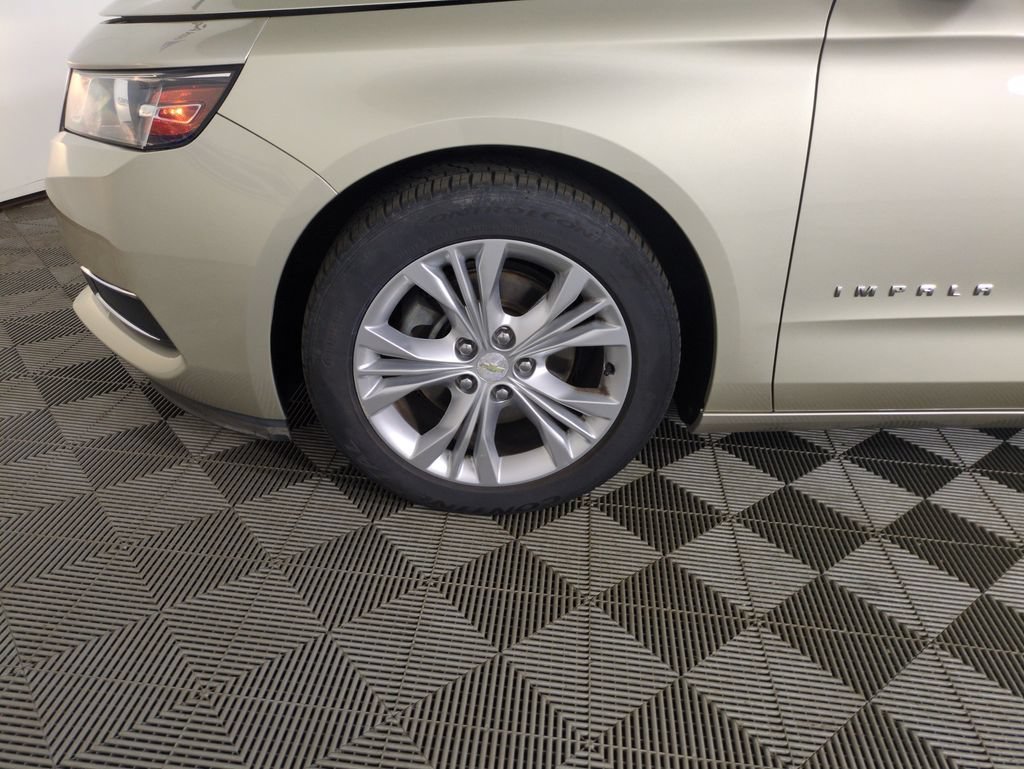 Used 2014 Chevrolet Impala LT w/ Premium Seating Package FWD image 25