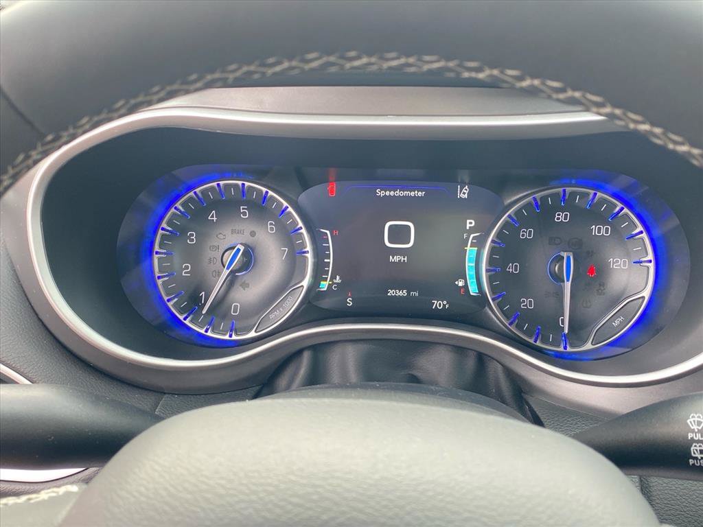 Used 2026 Chrysler Pacifica Select FWD image 18