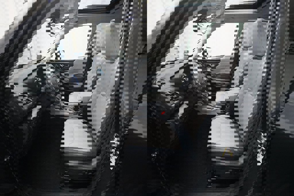 Used 2022 Subaru Forester Limited image 7