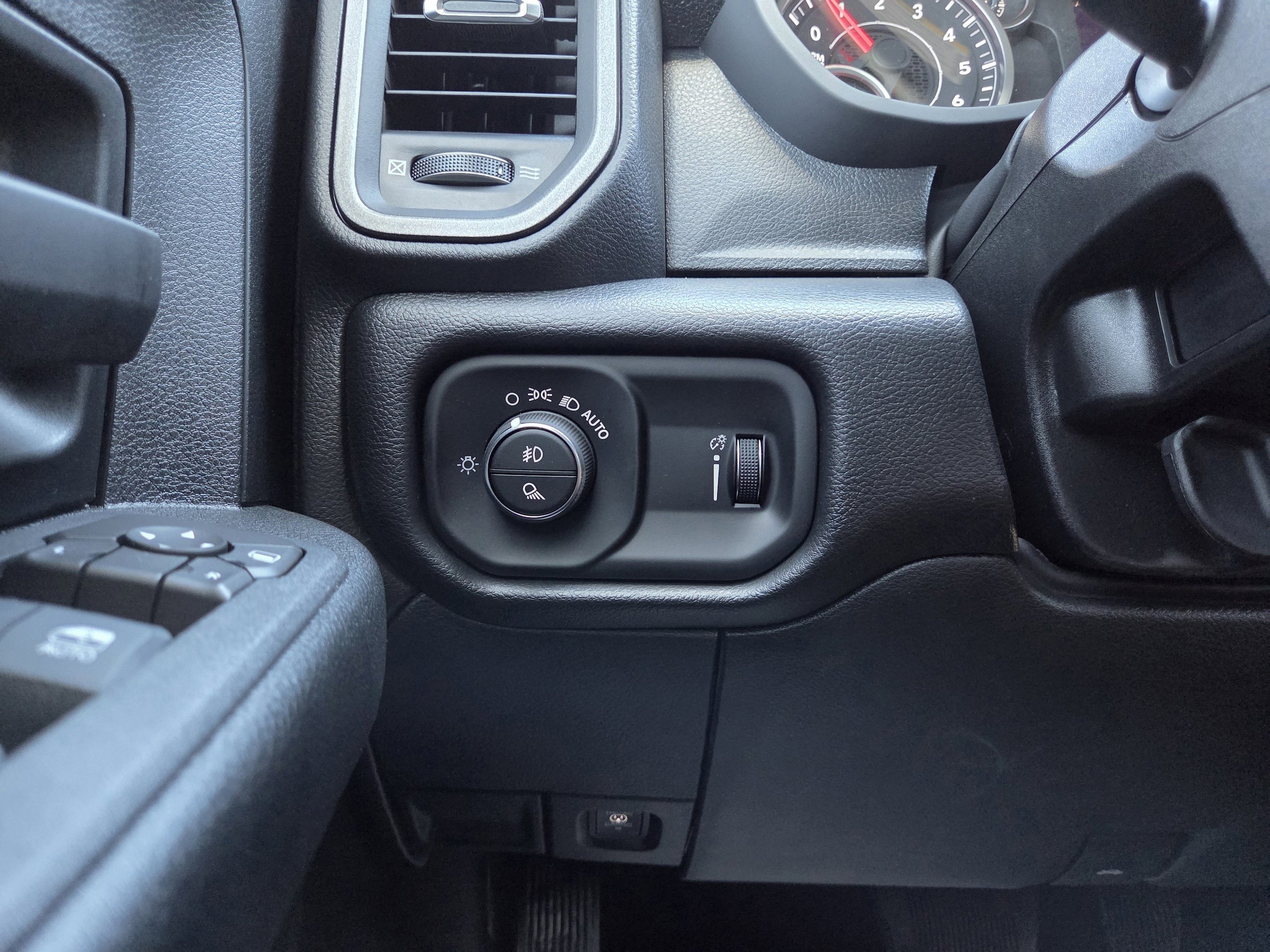 New 2026 RAM 2500 Tradesman image 37