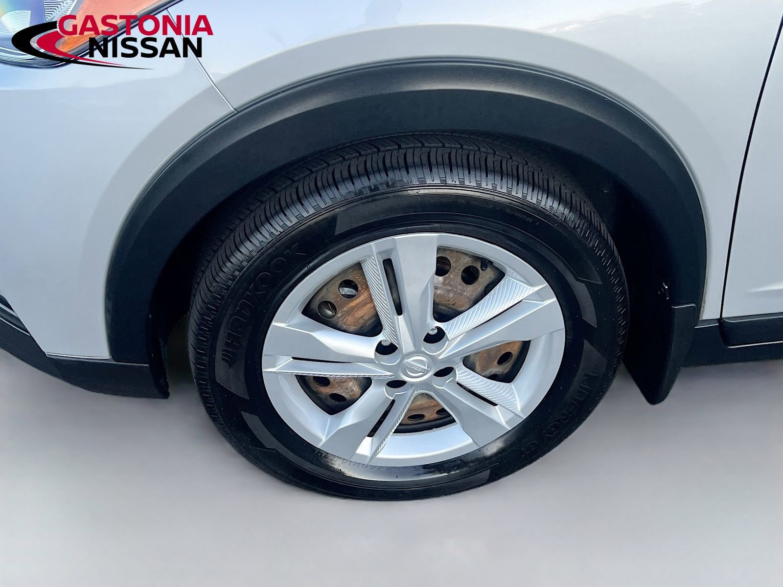 Used 2020 Nissan Kicks S image 38