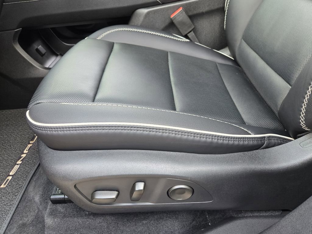 Used 2025 GMC Acadia Denali w/ Super Cruise Package AWD/4WD image 20