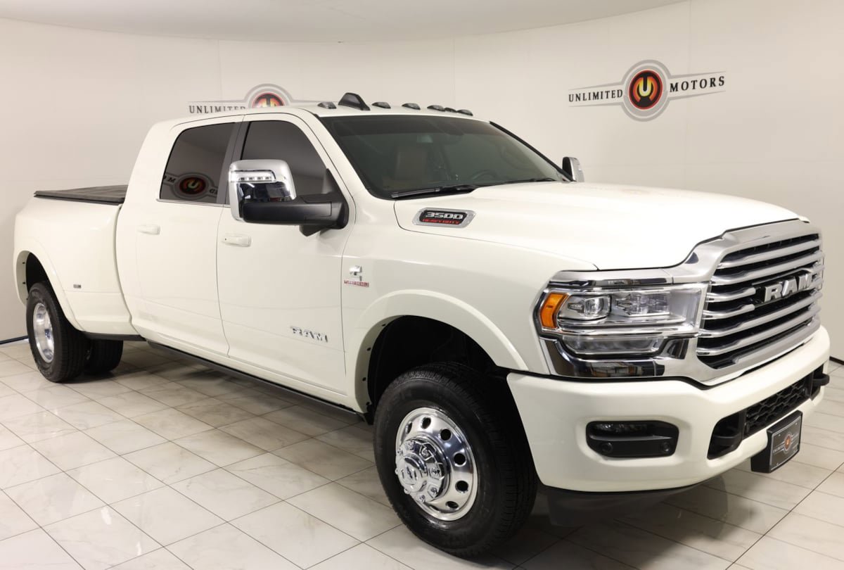 Used 2024 RAM 3500 Limited w/ Towing Technology Group AWD/4WD image 40