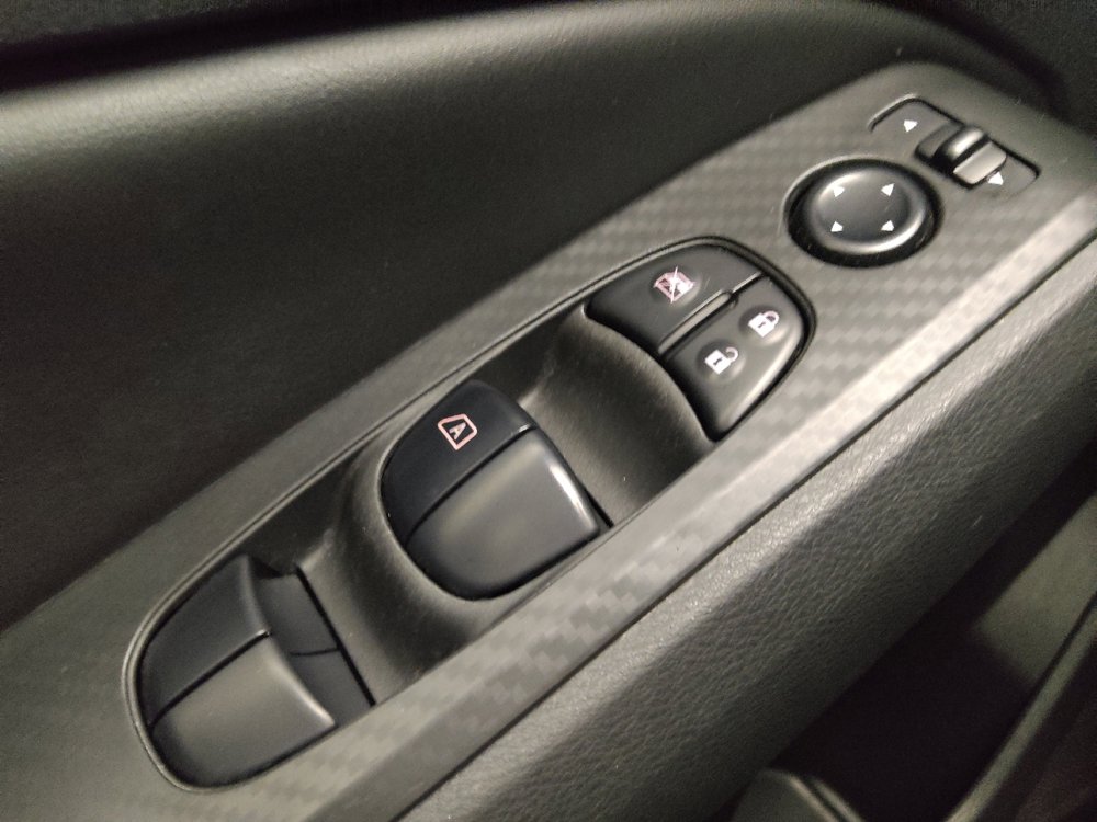 Used 2024 Nissan Altima 2.5 SV w/ SV Premium Package FWD image 27