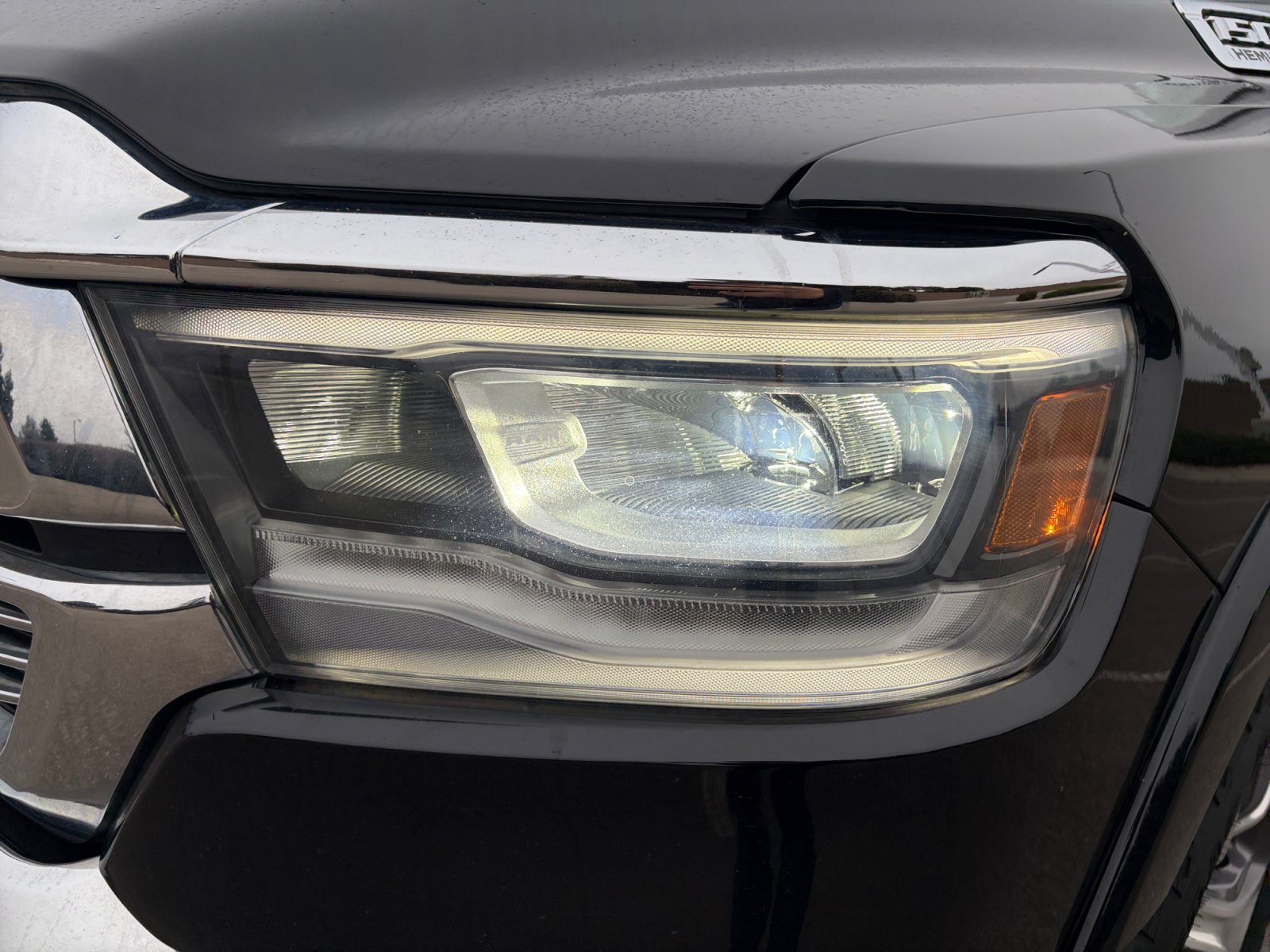 Used 2021 RAM 1500 Laramie AWD/4WD image 10
