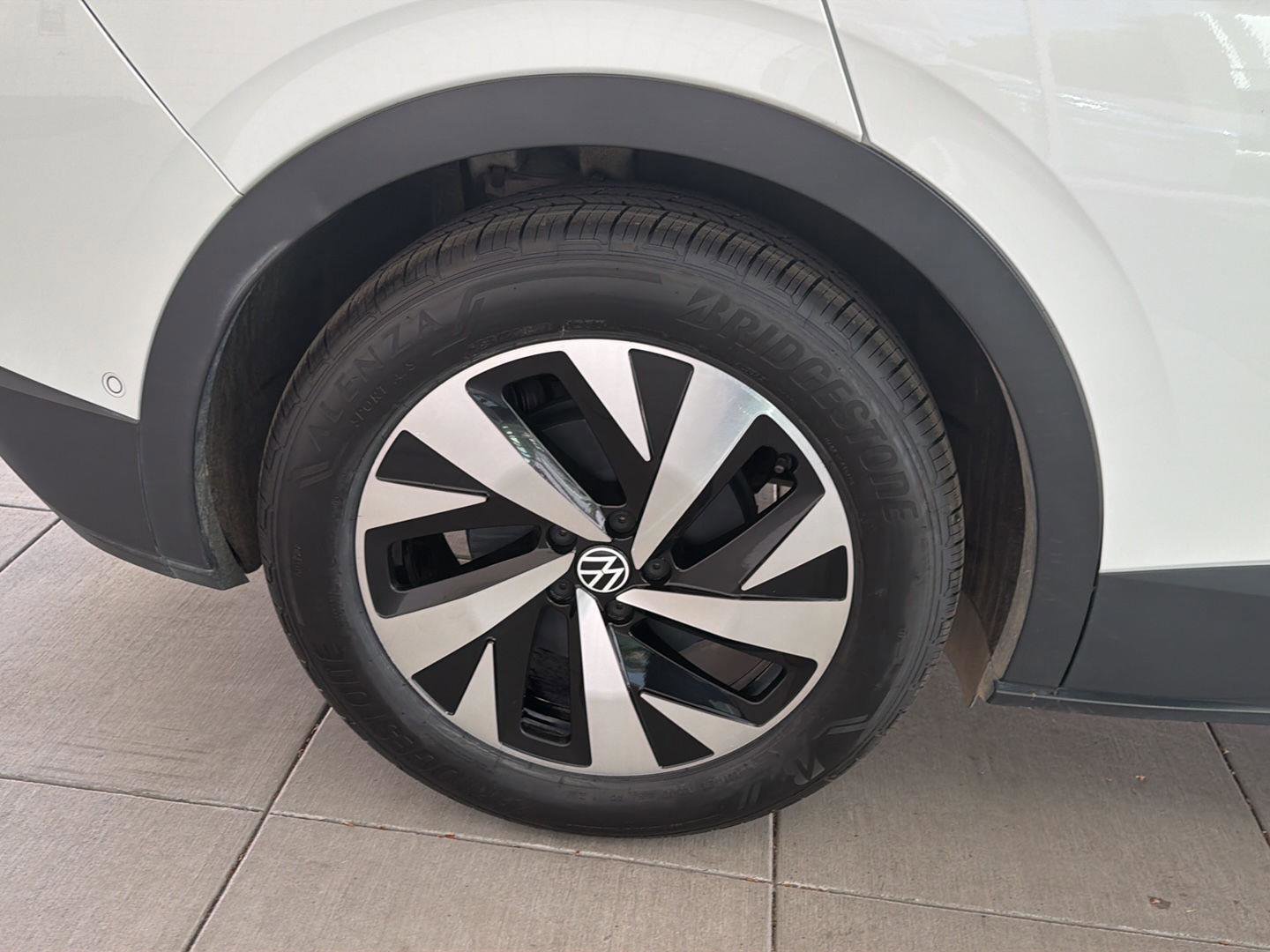 Certified 2023 Volkswagen ID.4 Pro image 11