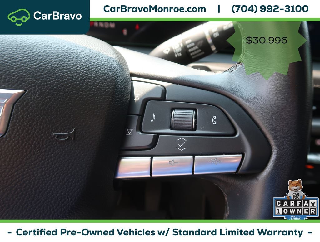 Certified 2024 Cadillac XT4 Luxury w/ Cold Weather Package FWD image 18