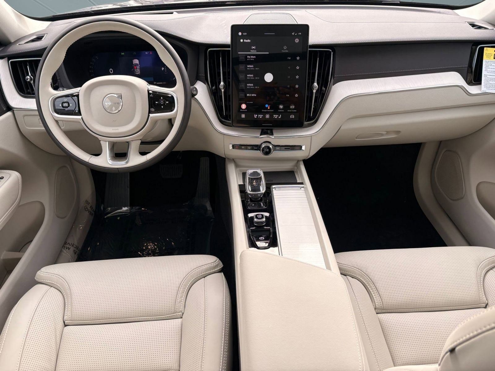 New 2026 Volvo XC60 B5 Ultra w/ Protection Package Premier image 16