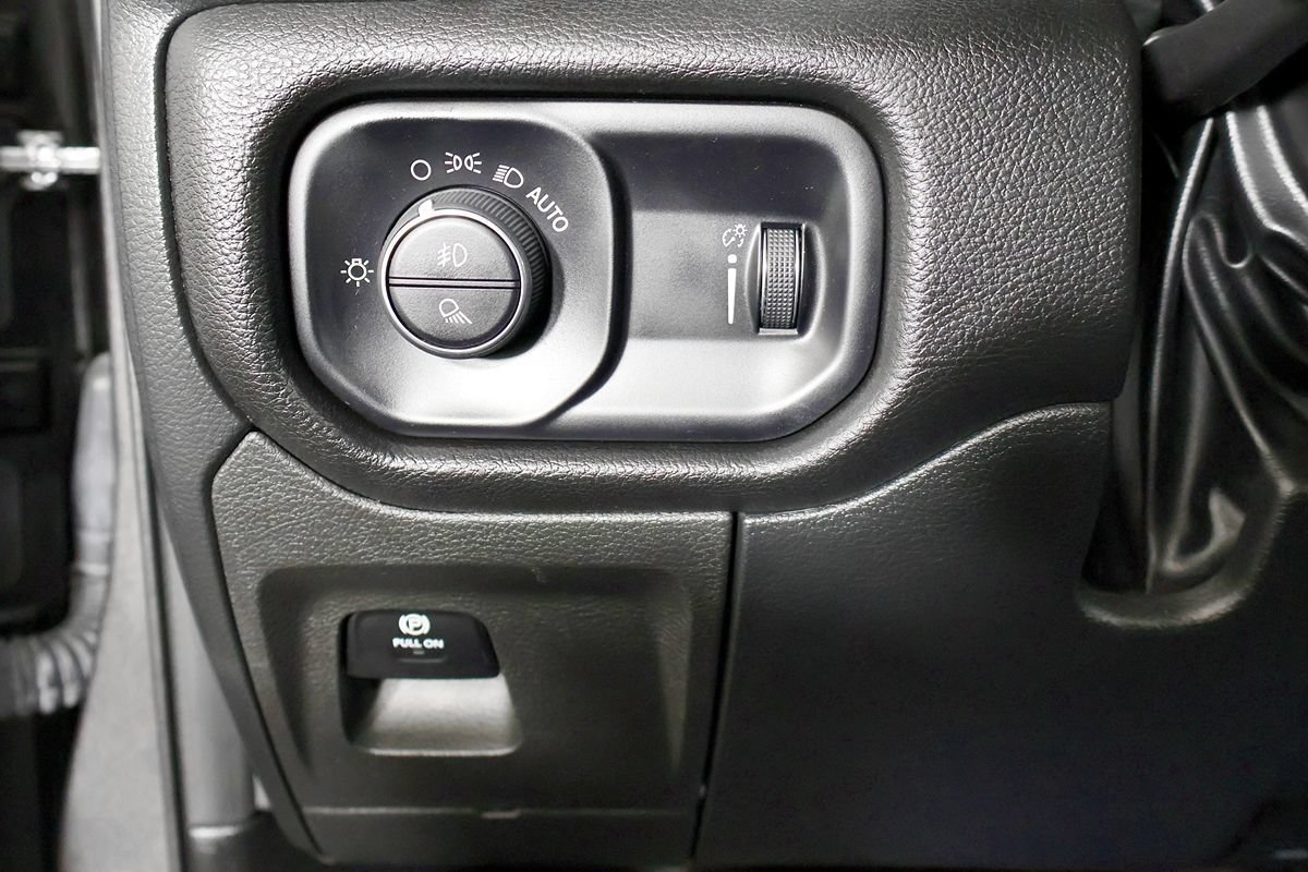 Used 2023 RAM 1500 Big Horn AWD/4WD image 37