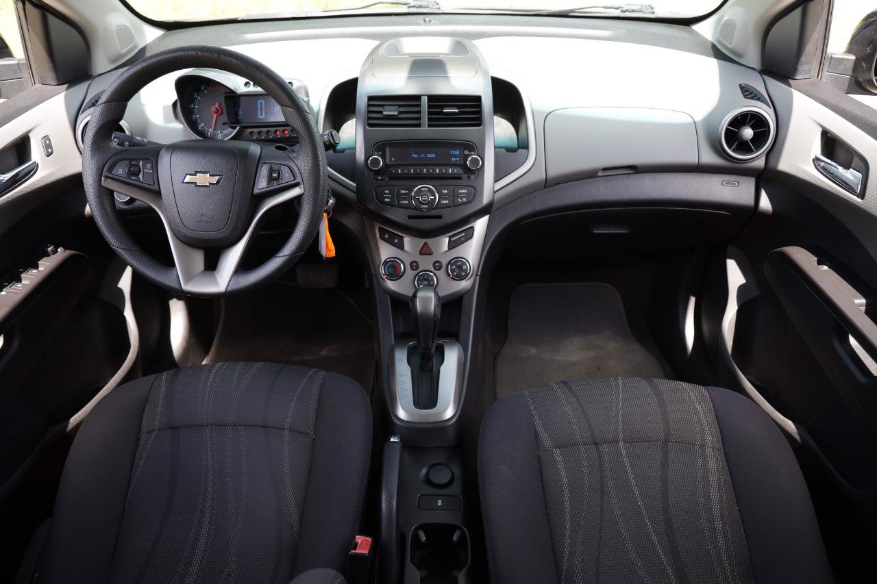 Used 2014 Chevrolet Sonic LT FWD image 21