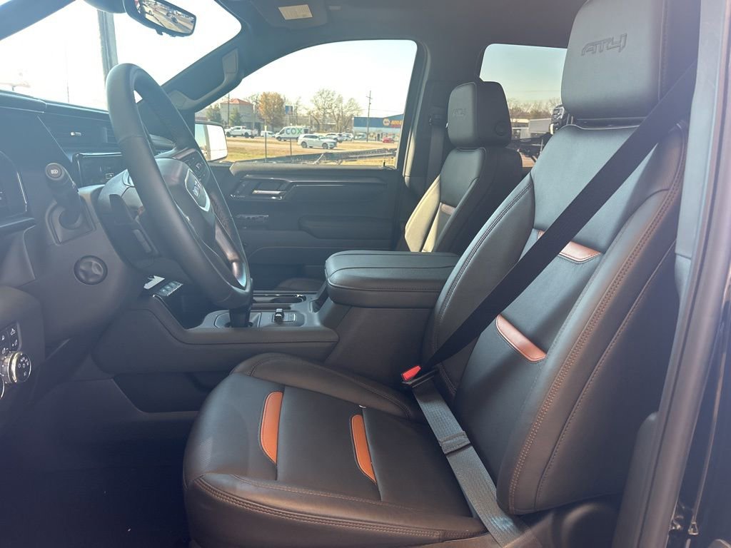 Used 2025 GMC Sierra 1500 AT4 w/ AT4 Premium Package image 10
