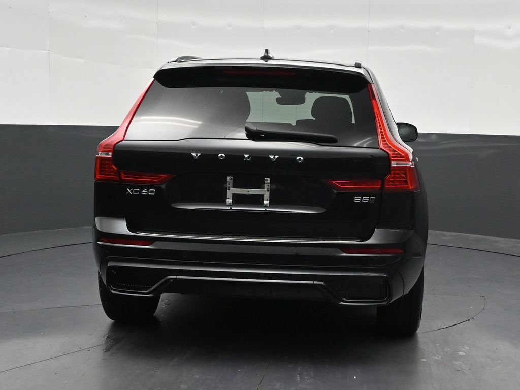 Used 2024 Volvo XC60 B5 Core w/ Protection Package Premier AWD/4WD image 5